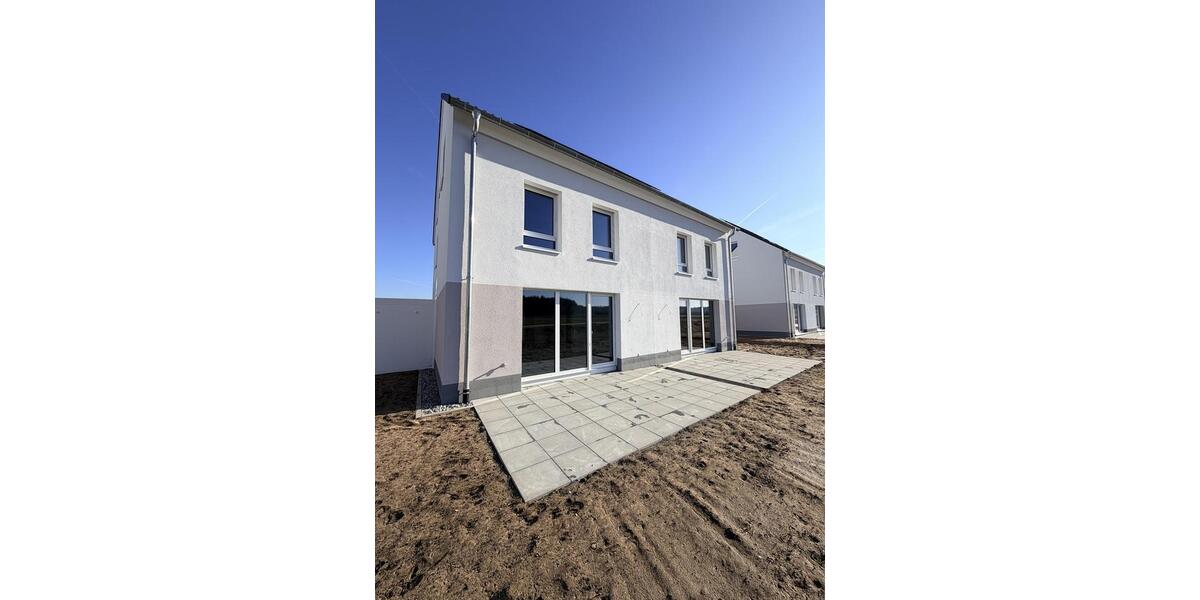 Doppelhaushälfte Roth - 5 Zimmer, 148 m&sup2;, 1.700&euro; | Angebot:25231250