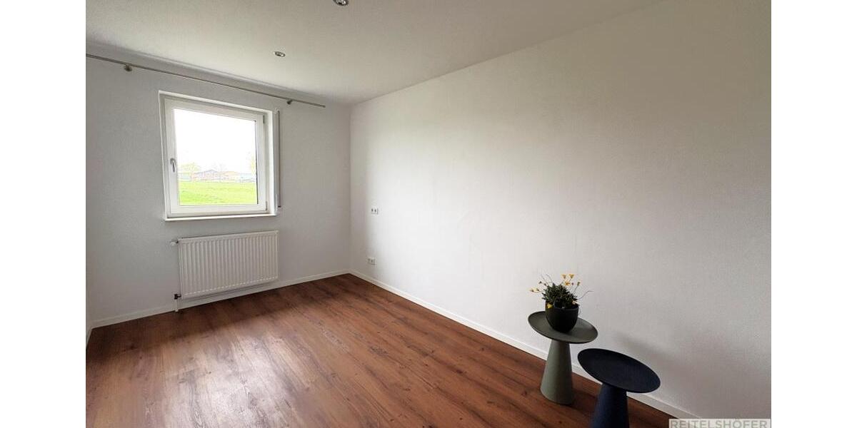 Erdgeschoßwohnung Ansbach - 4 Zimmer, 130 m&sup2;, 1.200&euro; | Angebot:26178645