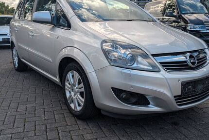 Opel Zafira 150.000 km 6.990 € Büren 33142