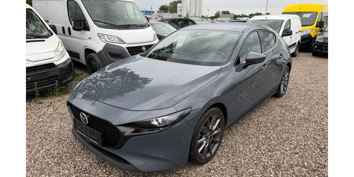Mazda 3 155.000 km 13.800 &euro; München 81829