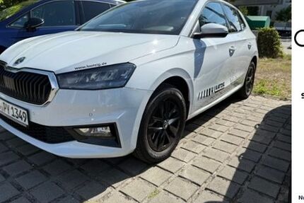 Skoda Fabia 9.500 km 22.990 &euro; Berlin 13435