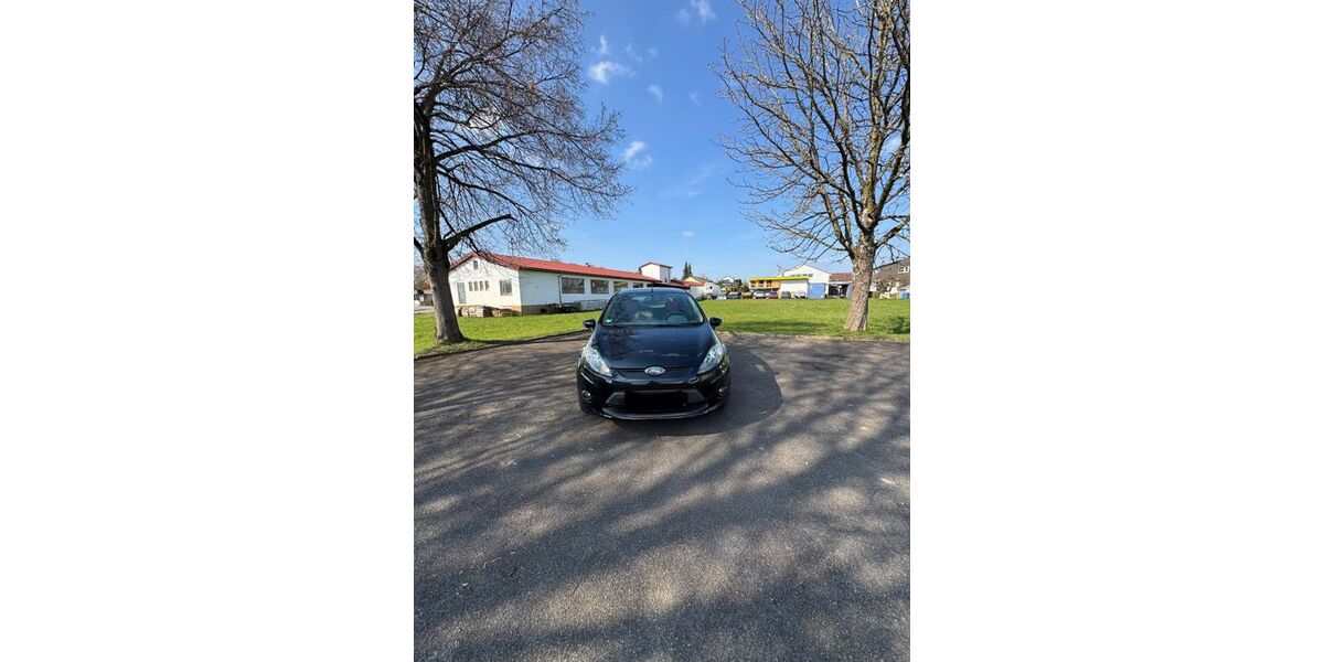 Ford Fiesta 144.000 km 3.200 &euro; Schwäbisch Gmünd 73527