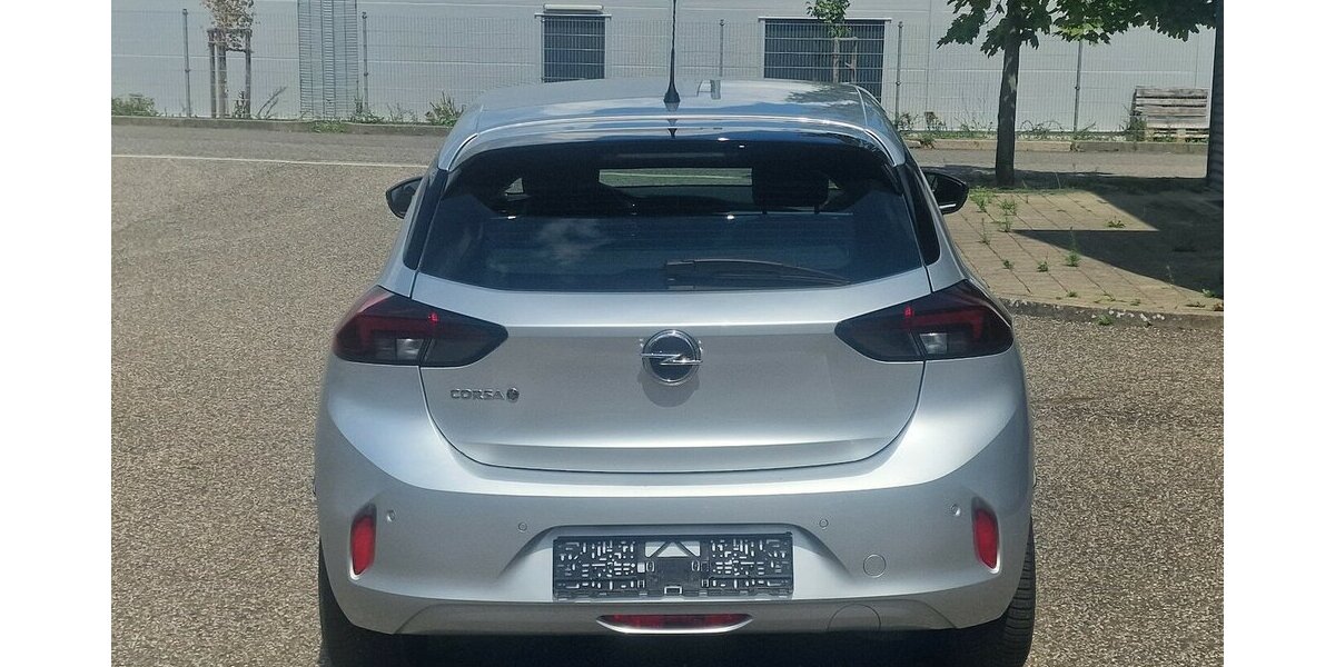 Opel Corsa e Elegance NAVI Klimautomatik Automatik 29.000 km 15.998 &euro; Landau 76829