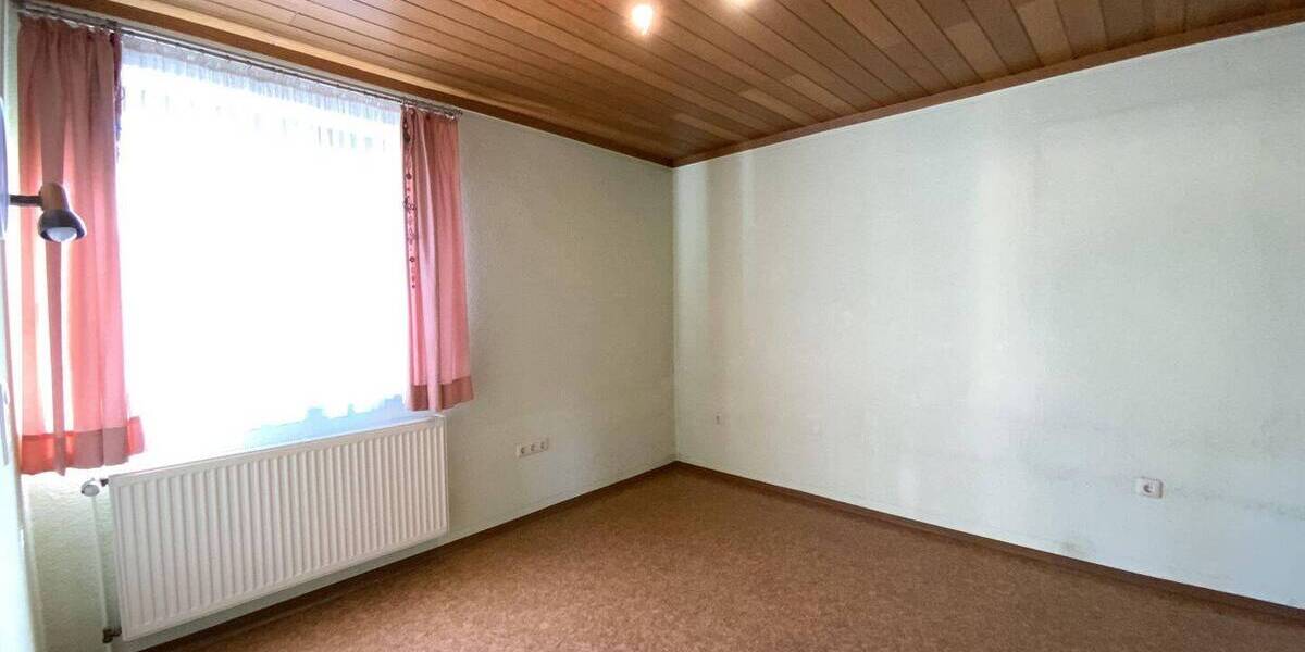 Einfamilienhaus Oberviechtach - 8 Zimmer, 190 m&sup2;, 255.000&euro; | Angebot:25984404