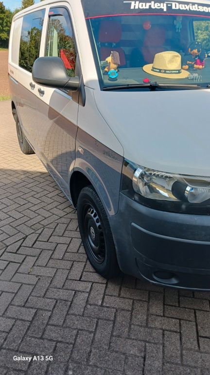 VW T5 Transporter 330.000 km 9.999 € Allstedt 06542