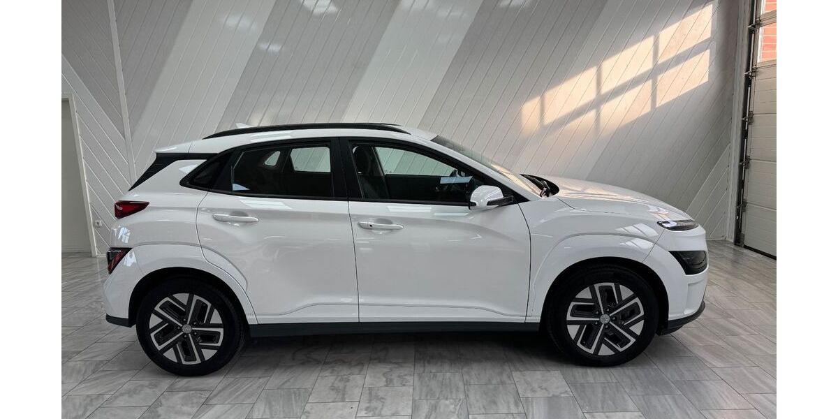 Hyundai KONA 29.296 km 19.650 &euro; Liebenburg 38704