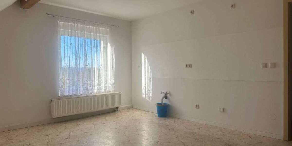 geräumiges 1-2 Familienhaus mit großem Garten und super Wohnlage - Einfamilienhaus Saalfeld/Saale Saale | Angebot:26384576