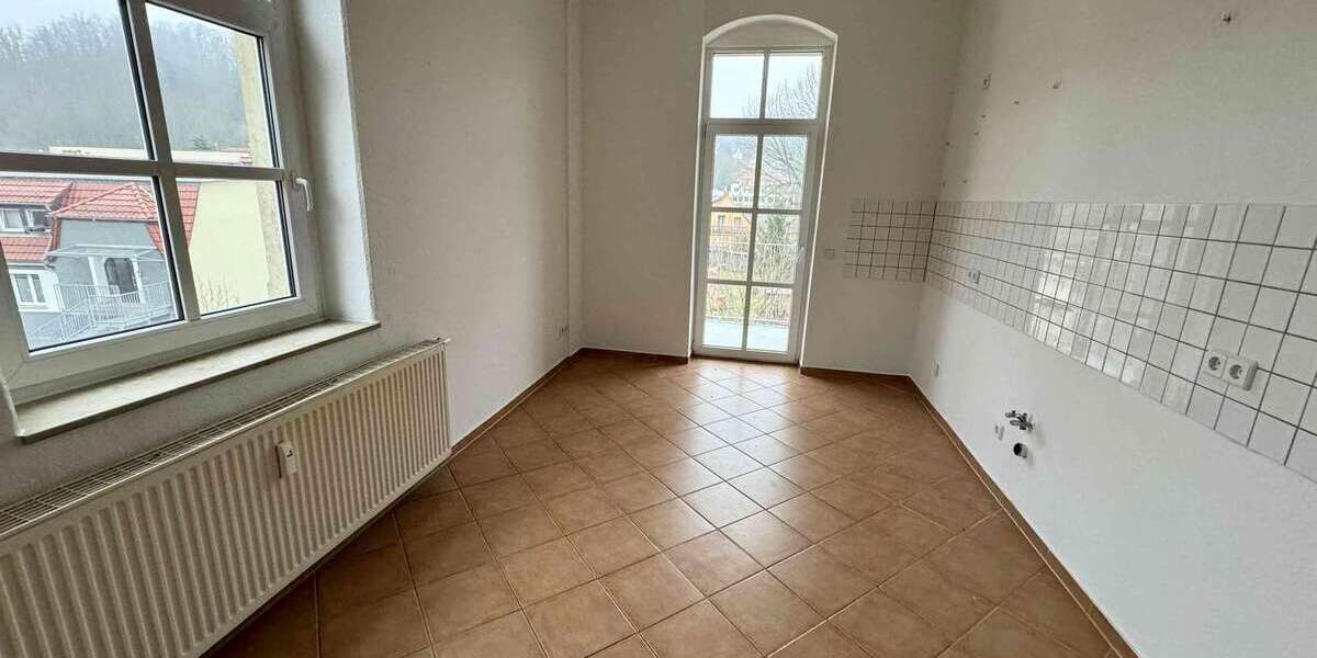 Etagenwohnung Freital - 2 Zimmer, 66 m&sup2;, 528&euro; | Angebot:26696289