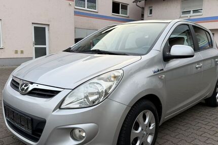 Hyundai i20 150.000 km 3.800 &euro; Nidderau 61130