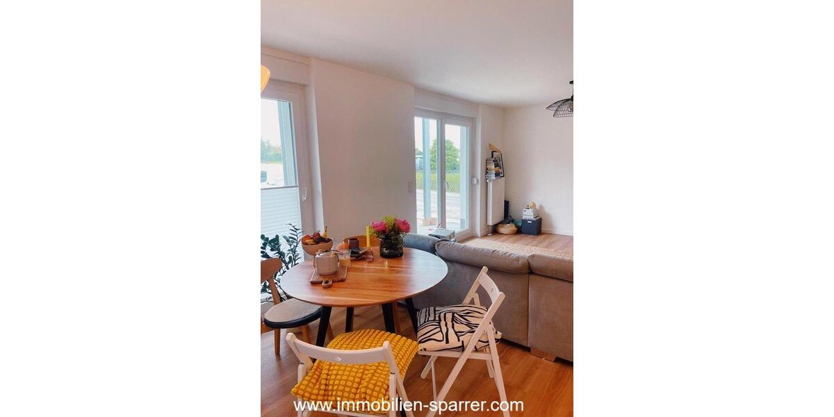Erdgeschoßwohnung Weiden in der Oberpfalz - 2 Zimmer, 66 m&sup2;, 650&euro; | Angebot:26676171