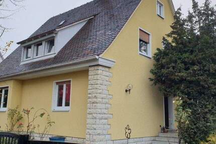 Haus Schwabach - 8 Zimmer, 175 m&sup2;, 650.000&euro; | Angebot:25526393