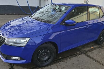 Skoda Fabia 78.400 km 11.000 € Berlin 13581