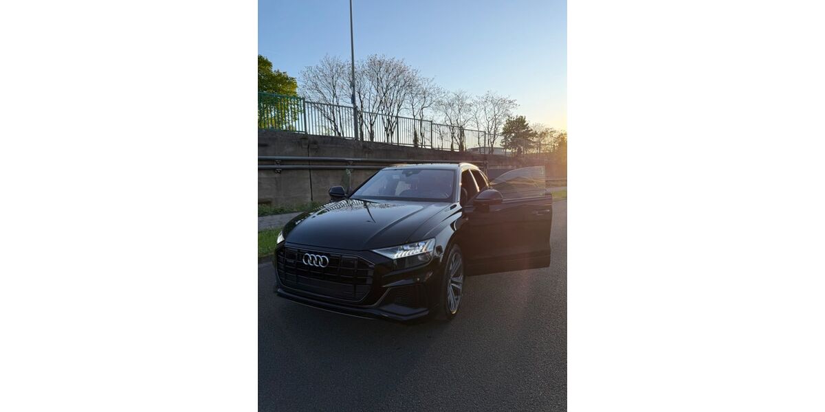 Audi Q8 115.000 km 52.800 &euro; Oberhausen 45045