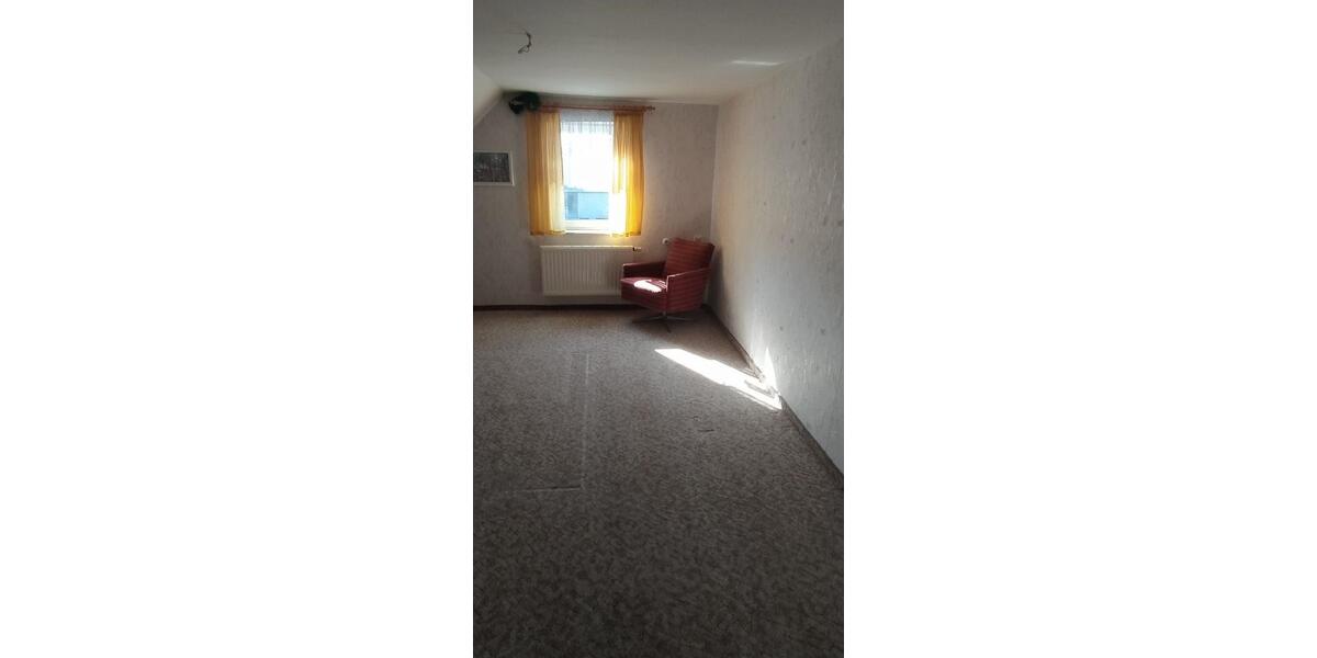 Einfamilienhaus Kirchberg - 8 Zimmer, 120 m&sup2;, 122.500&euro; | Angebot:26766375