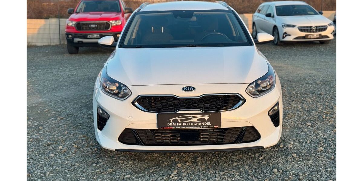 Kia ceed Sportswagon 121.787 km 15.200 € Ober Mörlen 61239