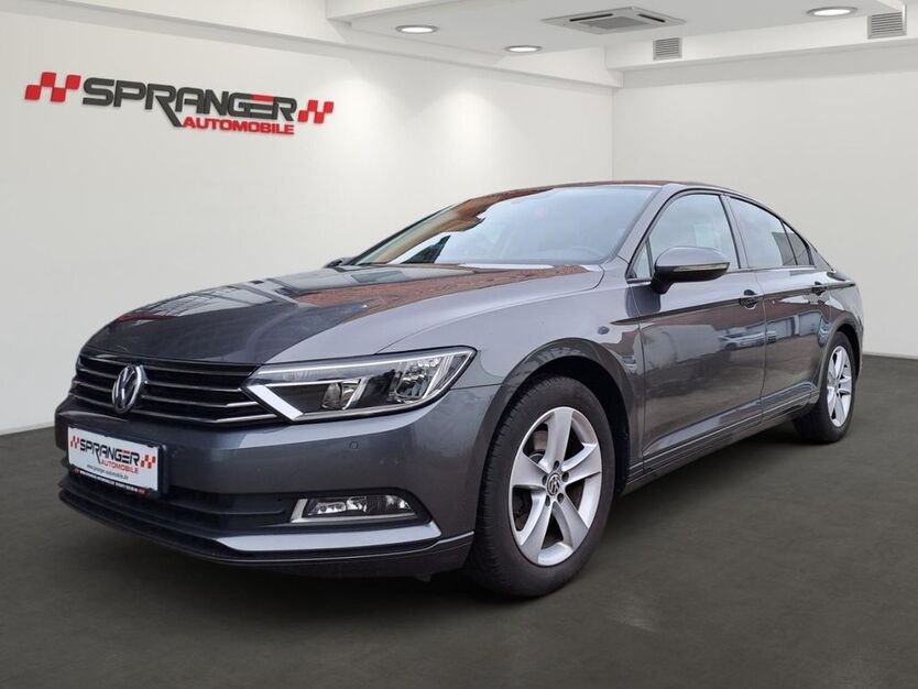 VW Passat 151.000 km 9.990 € Calden - Westuffeln 34379
