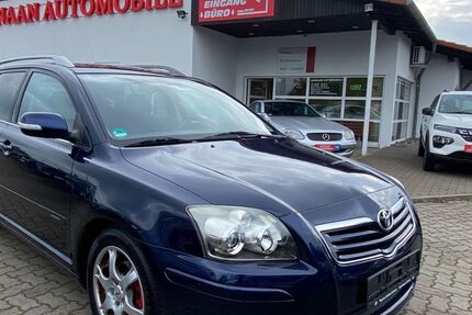 Toyota Avensis 189.000 km 2.950 &euro; Goslar 38644