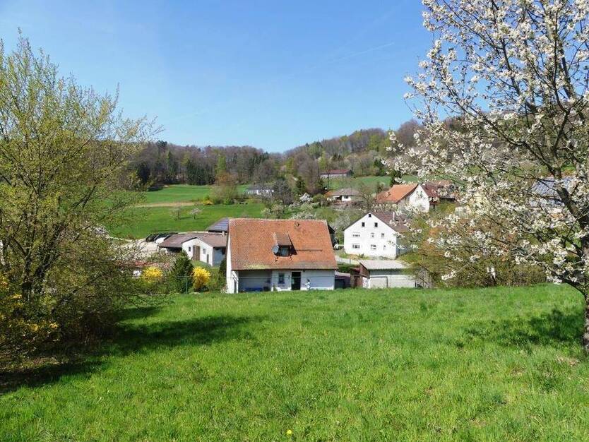 Idyllisch u. ruhig gelegenes Baugrundstück mit Aussicht zw. Lauf und Hersbruck