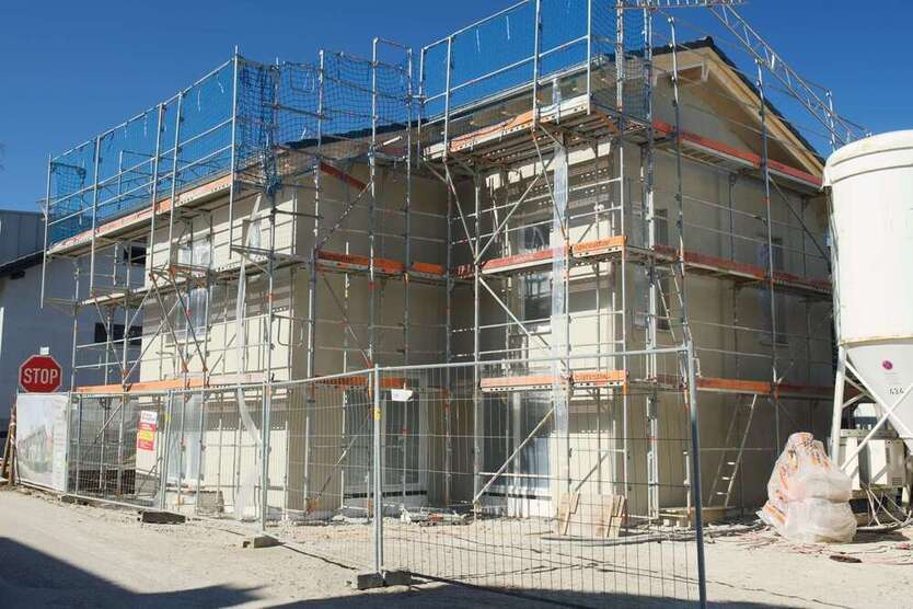 Haus zum Kaufen in Bruckmühl 966.200 € 139 m²