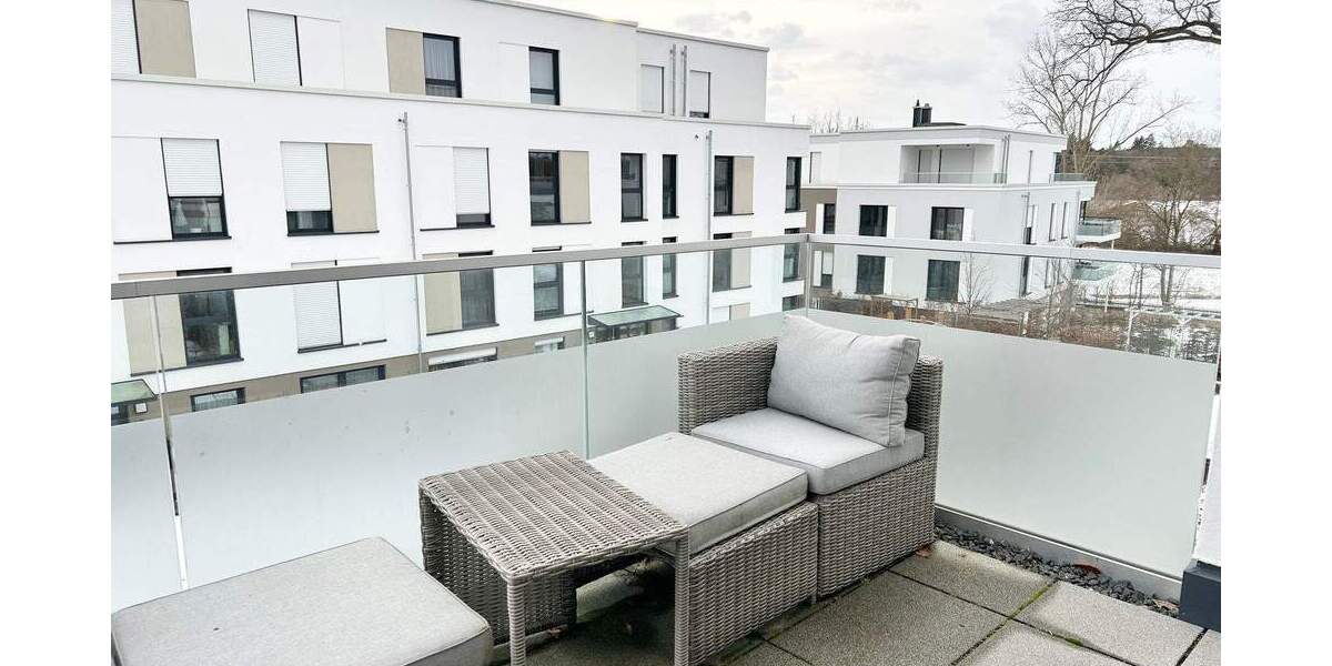 ***REDNITZ JUWEL*** SONNIGE 2 ZIMMER WOHNUNG MIT EINBAUKÜCHE, BALKON UND TIEFGARAGENSTELLPLATZ 2 zimmer