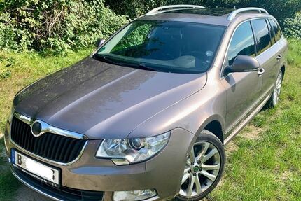 Skoda Superb 176.647 km 7.700 € Brieselang 14656