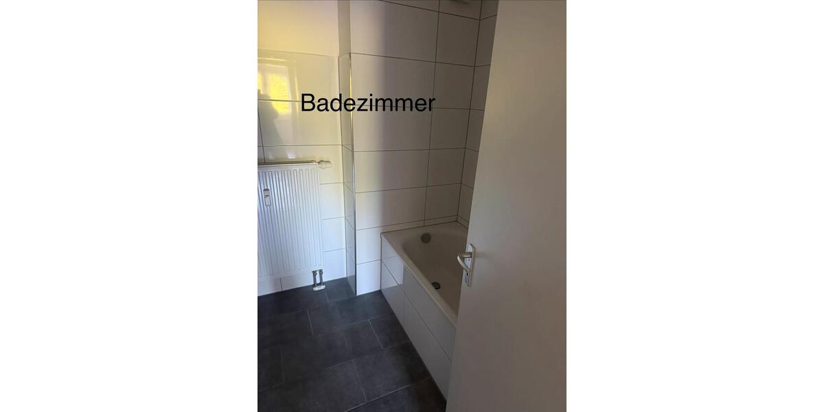 Etagenwohnung Xanten - 3 Zimmer, 76 m&sup2;, 930&euro; | Angebot:26261731