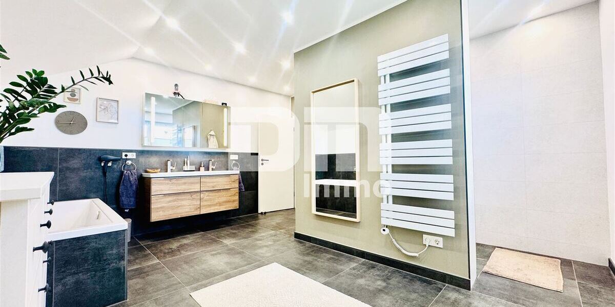 Exklusiver Neubautraum mit Premium-Ausstattung, großer Terrasse und Doppelgarage - Einfamilienhaus Bad Arolsen | Angebot:27023643