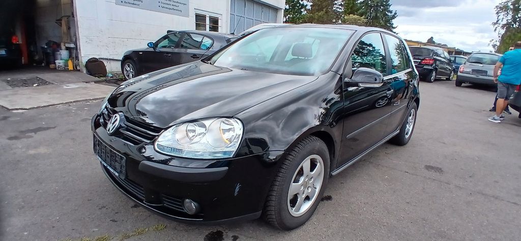 VW Golf 135.894 km 3.750 € Aschaffenburg 63741