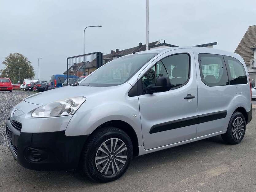 Peugeot Partner 95.000 km 5.499 € Düren 52353