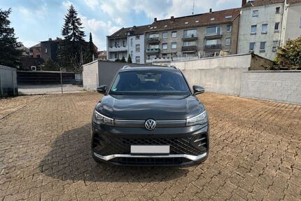VW Tiguan 14.752 km 55.950 &euro; Duisburg 47137