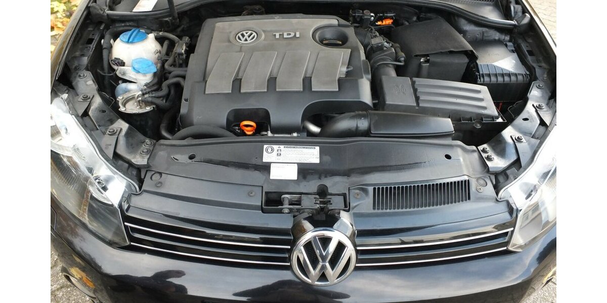 VW Golf 1.6TDi TEAM SHZ TEMPOMAT KLIMAAUTOMATIK 159.855 km 6.598 &euro; Köln 50858