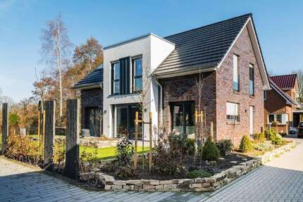 Haus zum Kaufen in Oldenburg Bürgerfelde 909.750 € 170 m² 6 zimmer