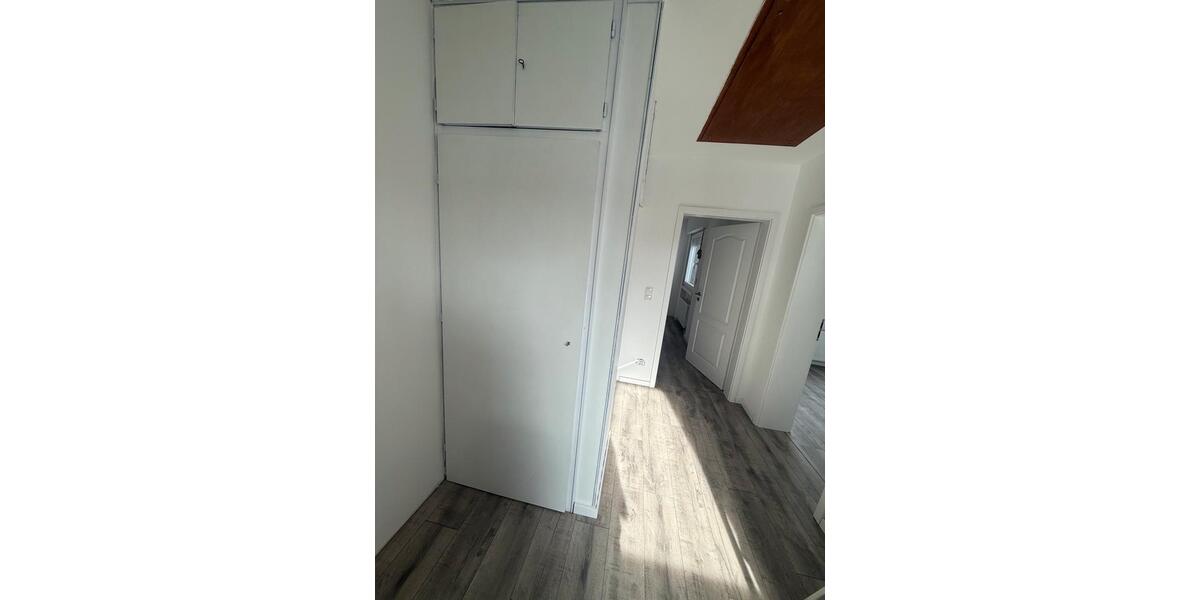 Reihenhaus Sankt Augustin - 5 Zimmer, 107 m&sup2;, 1.850&euro; | Angebot:25967723