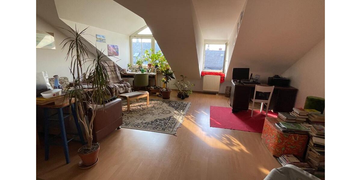 Dachgeschoßwohnung Dresden Neustadt - 2 Zimmer, 45 m&sup2;, 115.000&euro; | Angebot:25907074