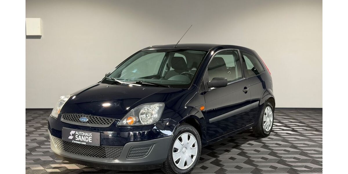 Ford Fiesta 179.000 km 1.999 &euro; Sande 26452