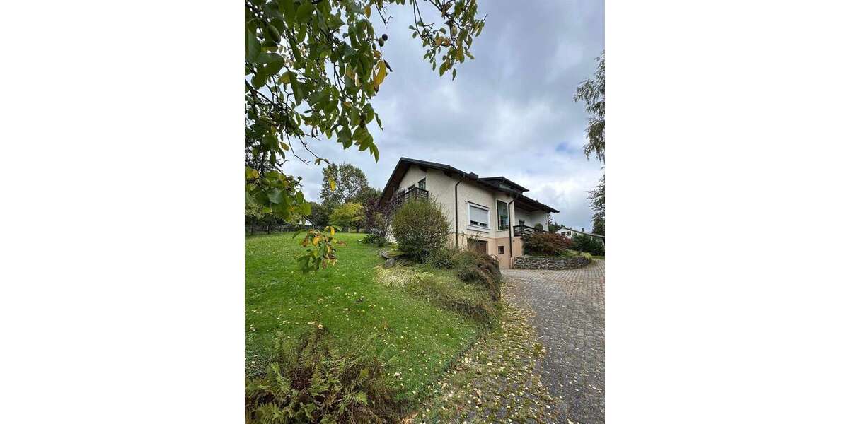 Einfamilienhaus Waldmünchen - 5 Zimmer, 170 m&sup2;, 245.000&euro; | Angebot:24681811