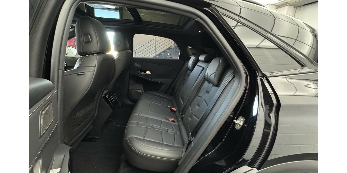 DS Automobiles DS7 Blue HDI 130 Étoile LED Nachtsicht Pano 32.400 km 29.320 &euro; Lich 35423