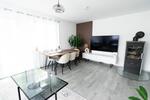 Helle 3,5 Zimmer Wohnung mit großem Garten & kernsaniert