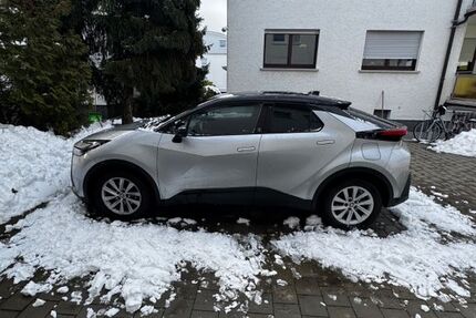 Toyota C-HR 13.700 km 30.000 &euro; Kelkheim 65779