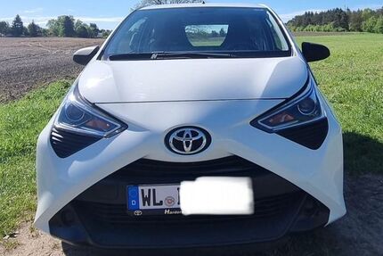 Toyota Aygo (X) 6.881 km 10.700 &euro; Jesteburg 21266