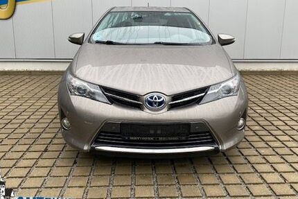Toyota Auris 142.768 km 11.789 € Bautzen 02625