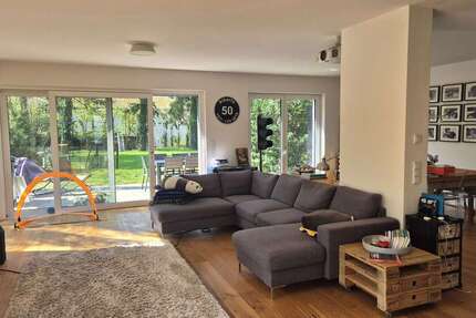Haus Erlangen Burgberg - 5 Zimmer, 230 m&sup2;, 4.260&euro; | Angebot:26349654