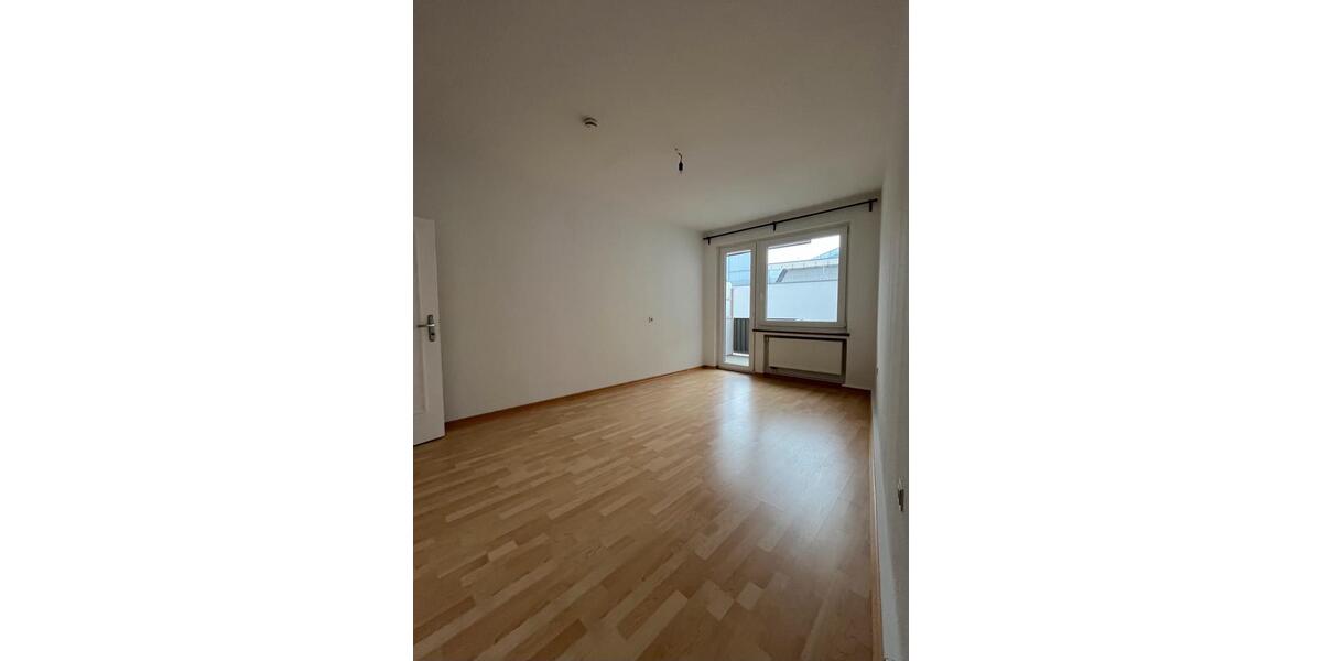 Etagenwohnung Hildesheim - 2 Zimmer, 62 m&sup2;, 505&euro; | Angebot:26394132