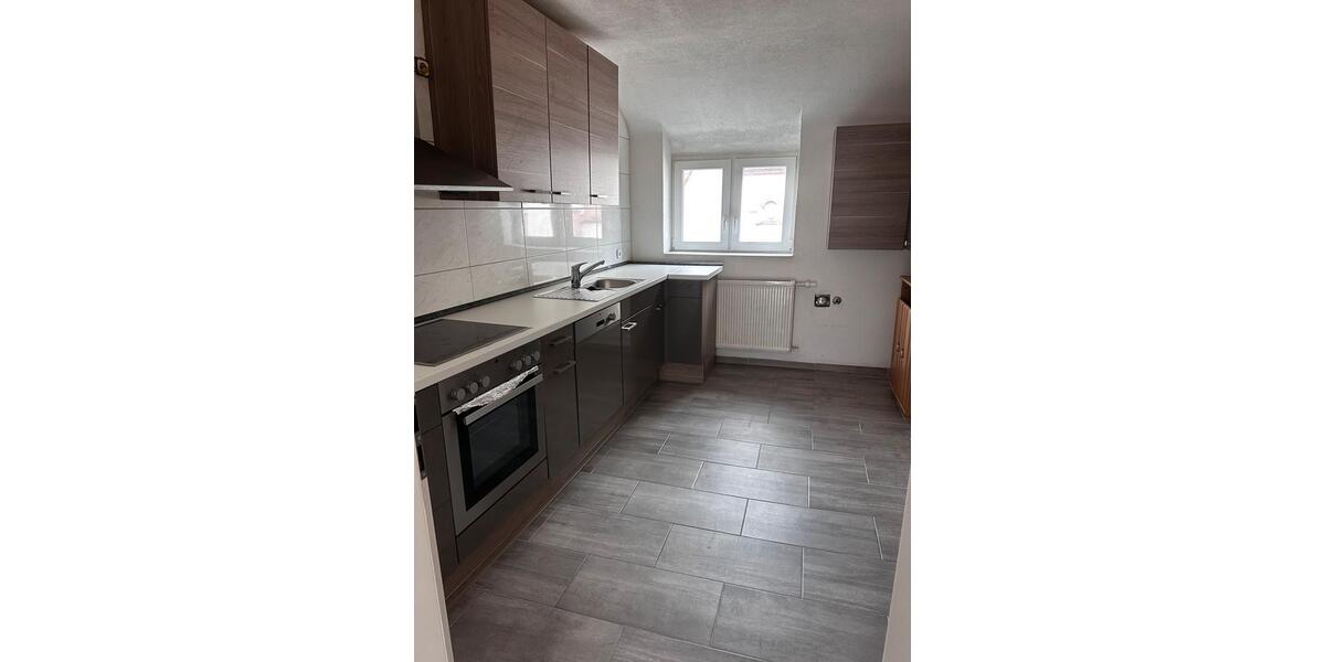 Dachgeschoßwohnung Neunkirchen Heinitz - 3 Zimmer, 90 m&sup2;, 650&euro; | Angebot:26413145