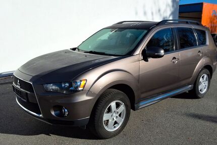 Mitsubishi Outlander 88.000 km 9.900 &euro; Berlin 13599