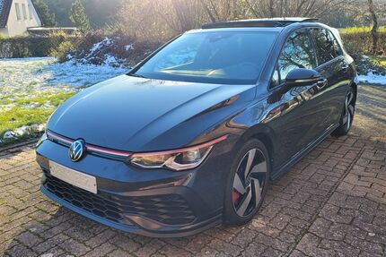 VW Golf 8.000 km 36.900 &euro; Stadthagen 31655