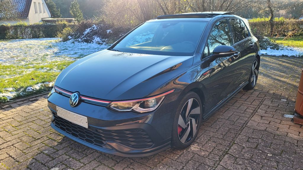 VW Golf 8.000 km 36.900 &euro; Stadthagen 31655