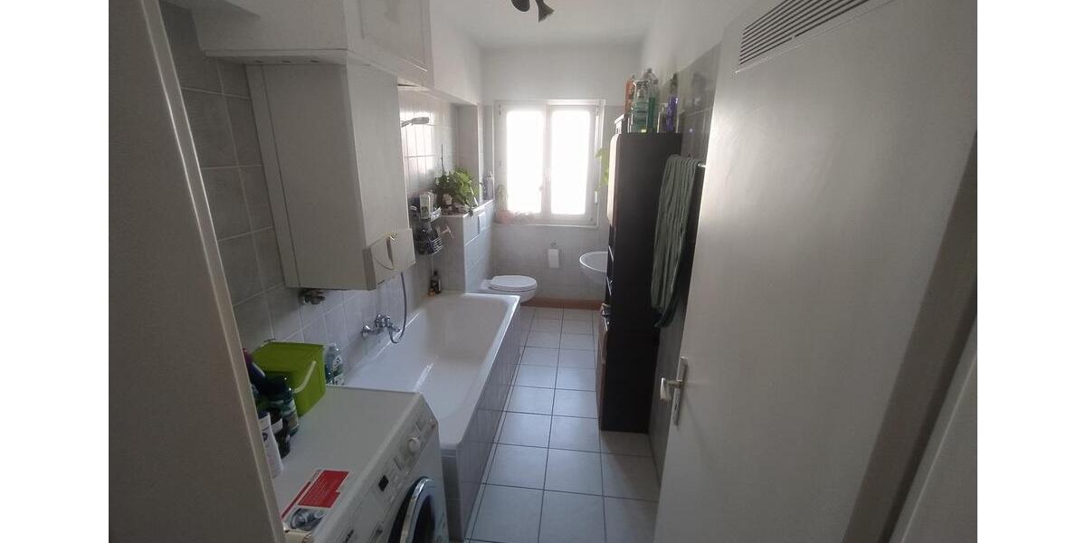 Etagenwohnung Würzburg Heuchelhof - 3 Zimmer, 83 m&sup2;, 909&euro; | Angebot:25512562
