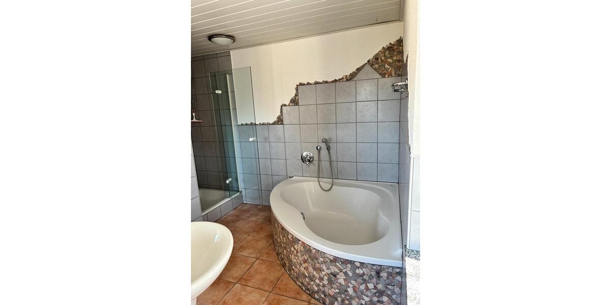 Doppelhaushälfte Bad Waldsee - 5 Zimmer, 130 m&sup2;, 1.400&euro; | Angebot:26162443