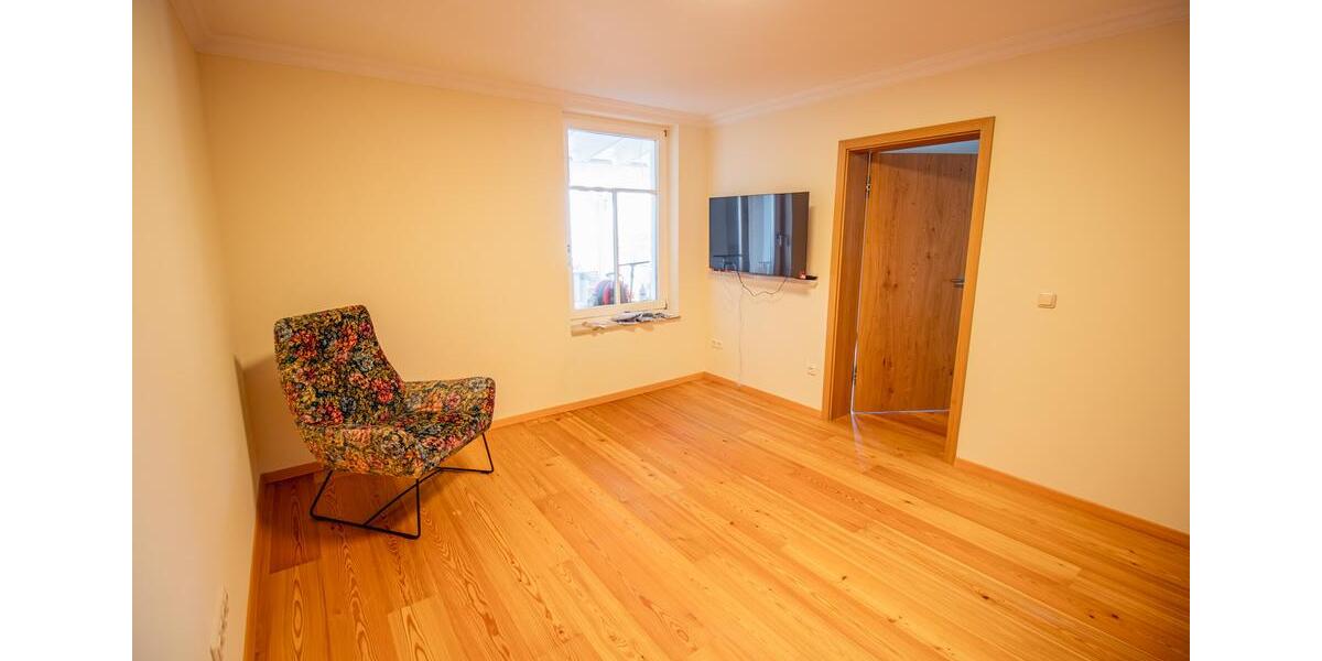 Erdgeschoßwohnung Bad Blankenburg - 2 Zimmer, 80 m&sup2;, 750&euro; | Angebot:25397620